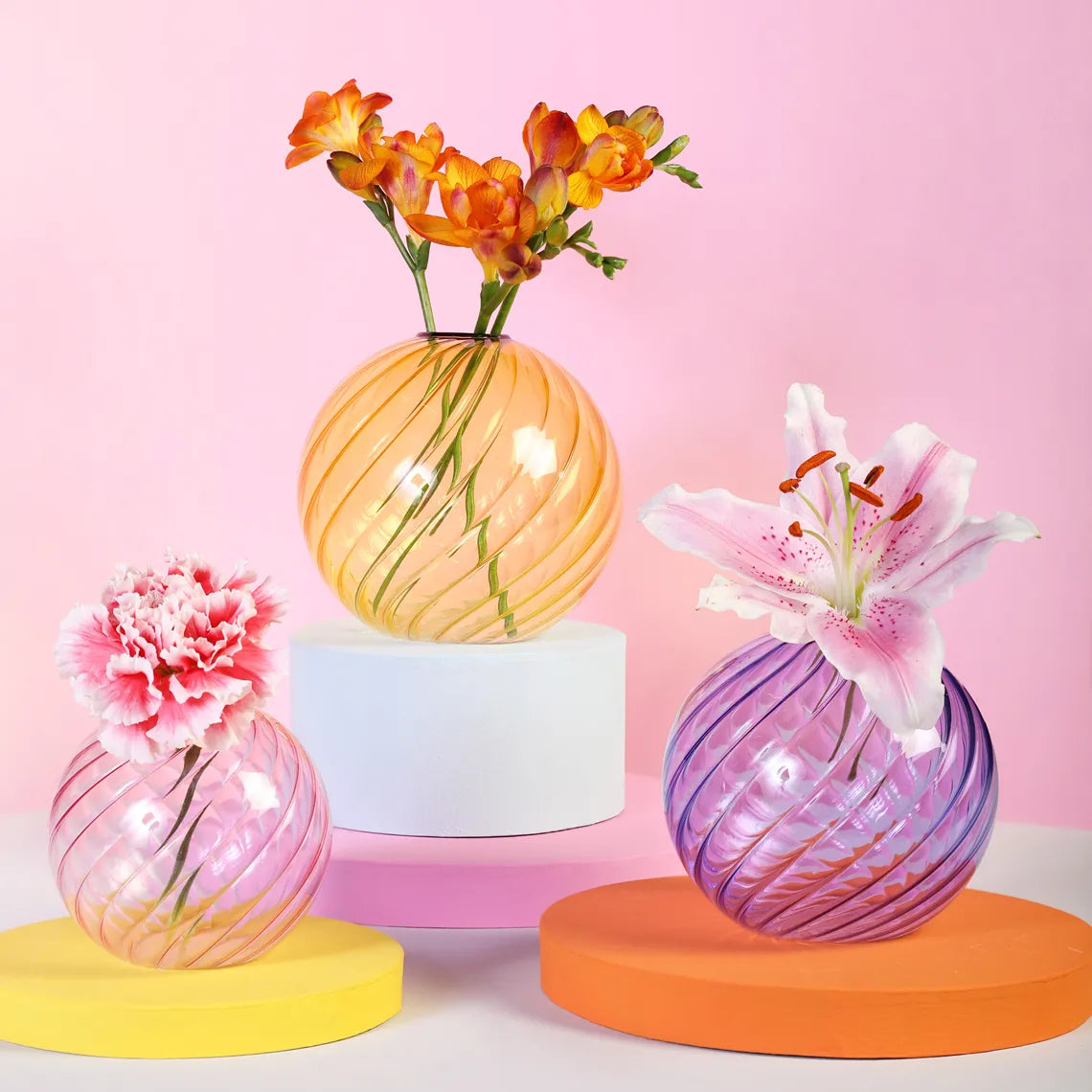 Vase spiral purple
