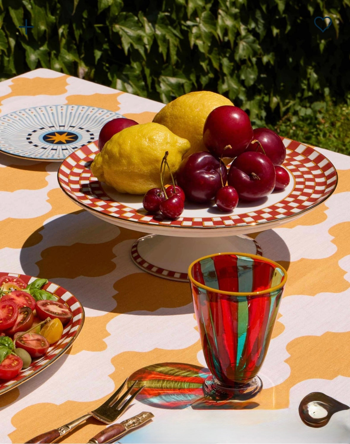 Apollo Brick in Porcelain Cake Stand