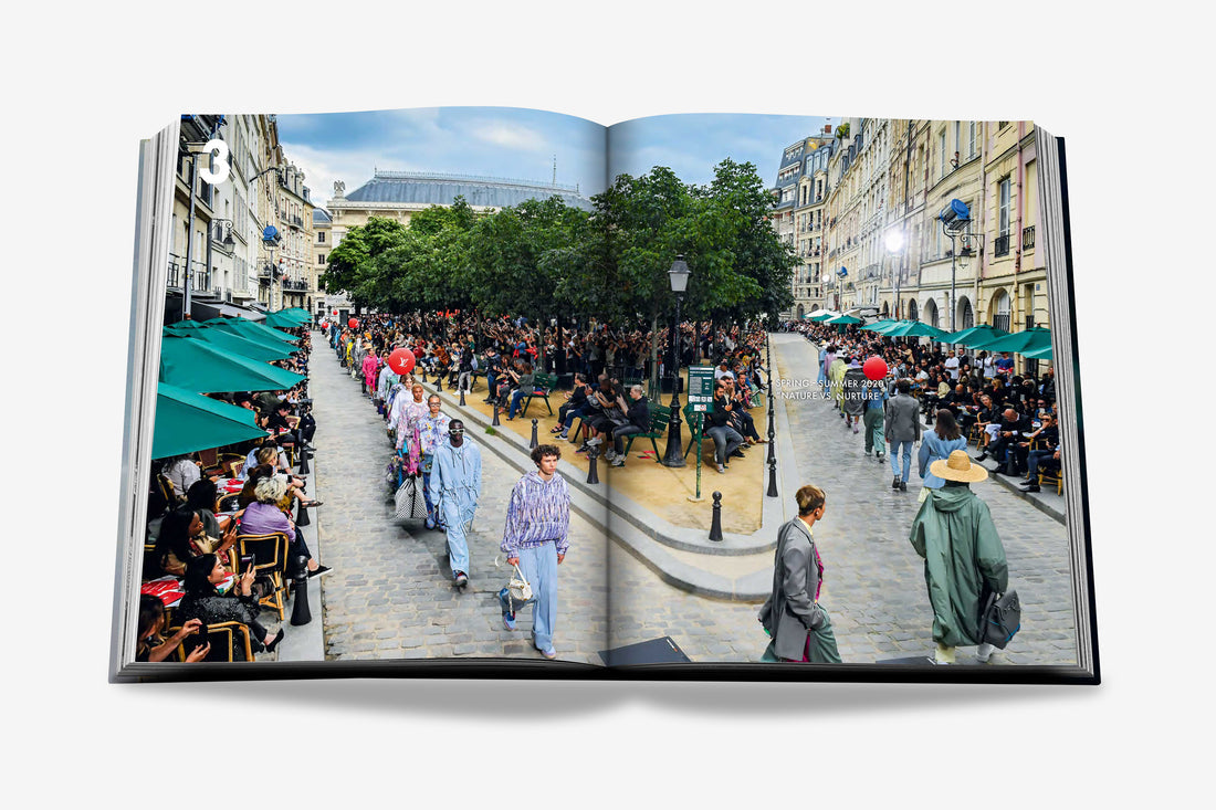 Coffee Table Book Louis Vuitton: Virgil Abloh (Classic Balloon Cover)