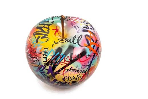 medium plus graffiti apple