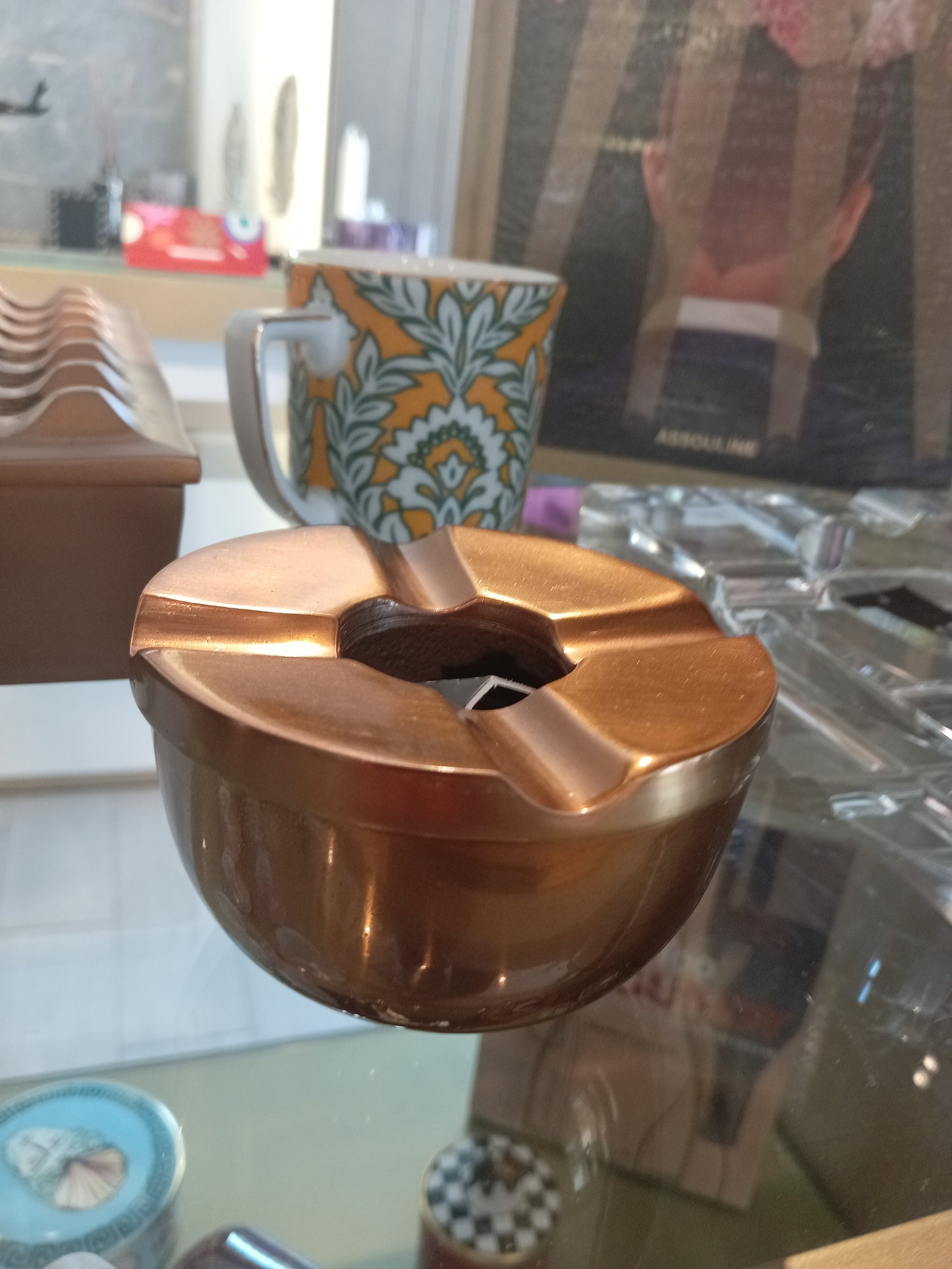 Small circular ashtray set of 2