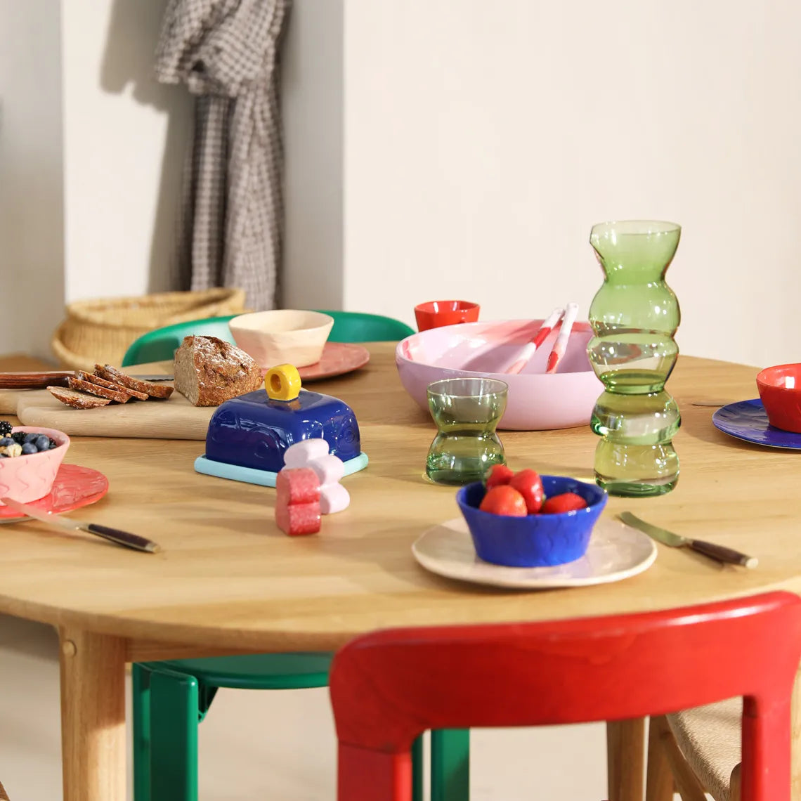Carafe totem green