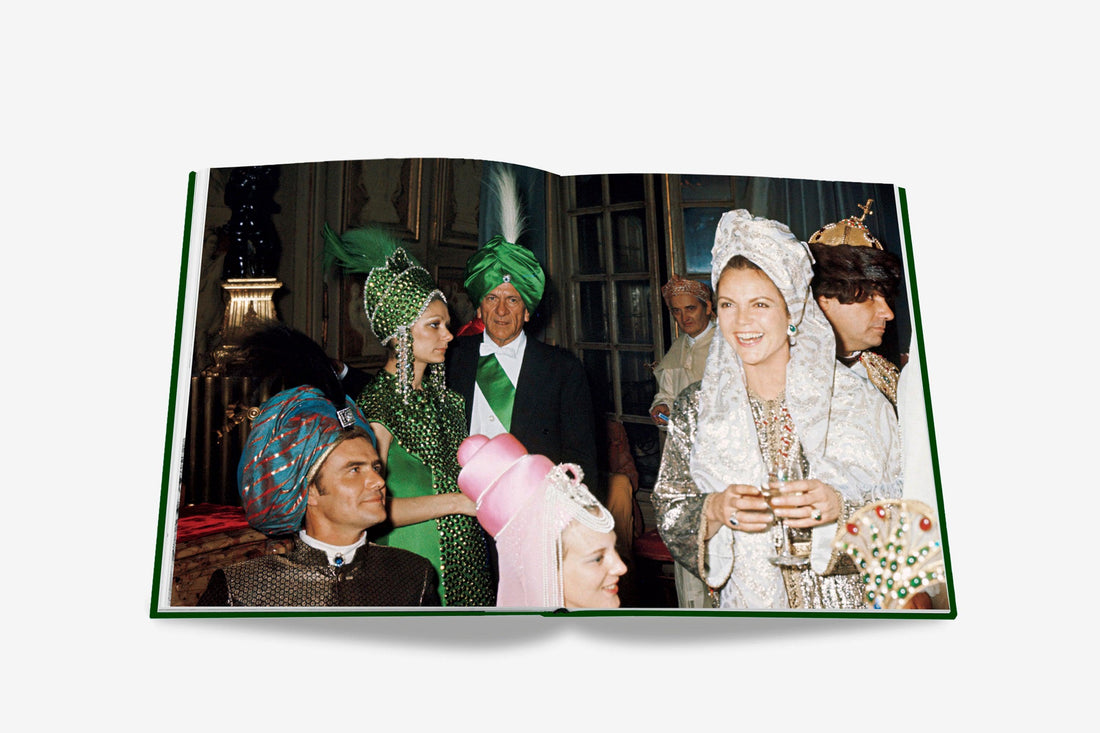 Coffee Table Book Bals: Legendary Costume Balls of the Twentieth Century