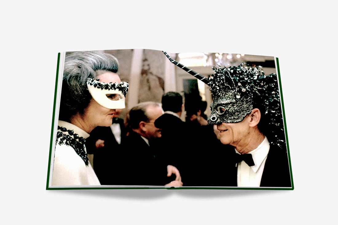 Coffee Table Book Bals: Legendary Costume Balls of the Twentieth Century