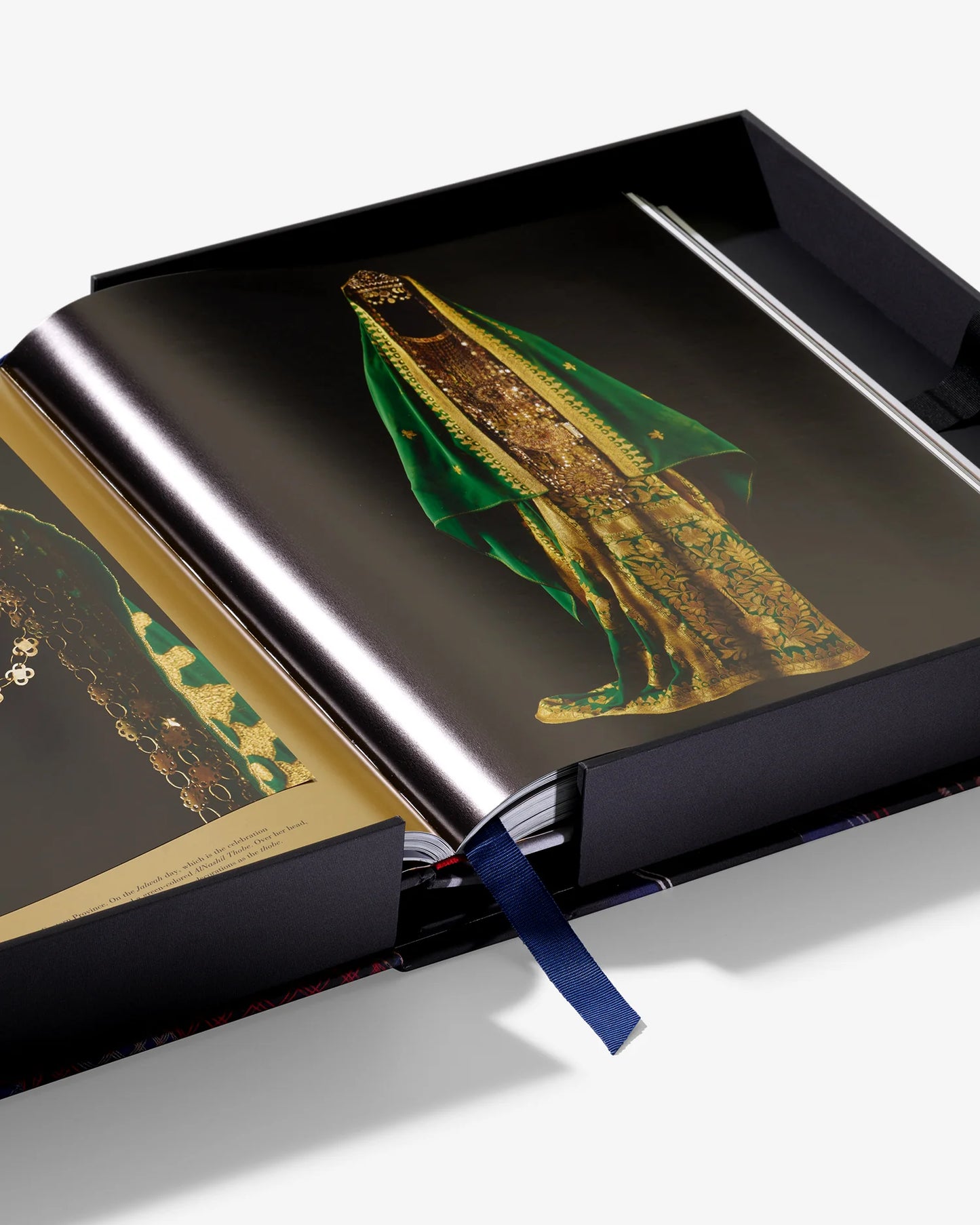 Costumes of Saudia Arabia, A Heritage of Fashion