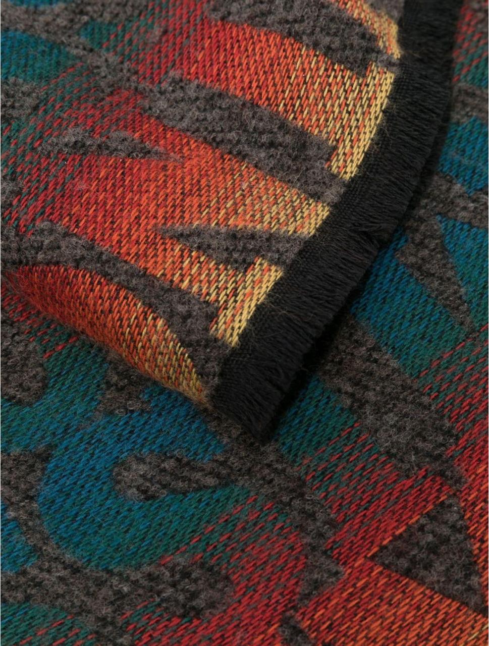 Bertold Throw