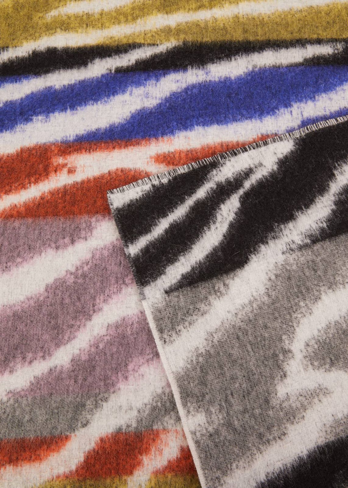 Cleopatra plaid blanket