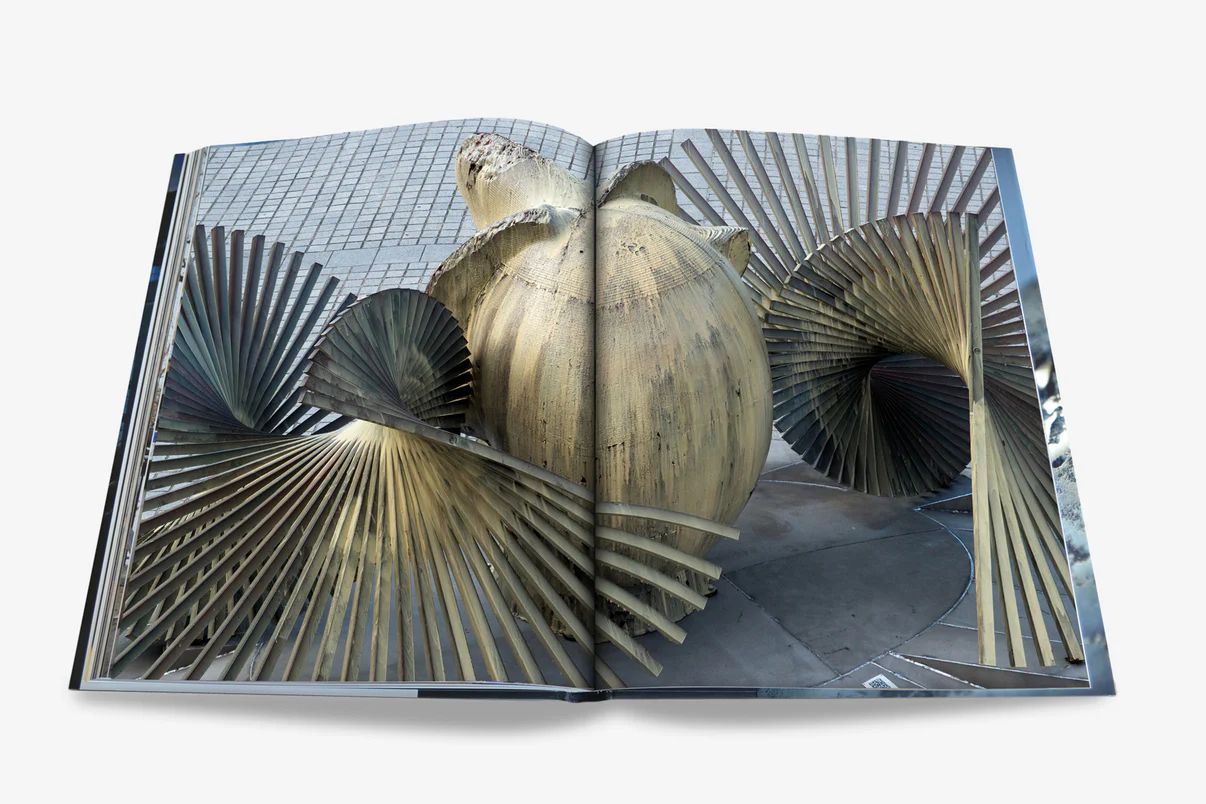 Coffee Table Book MANOLO VALDES: PLACE VENDOME