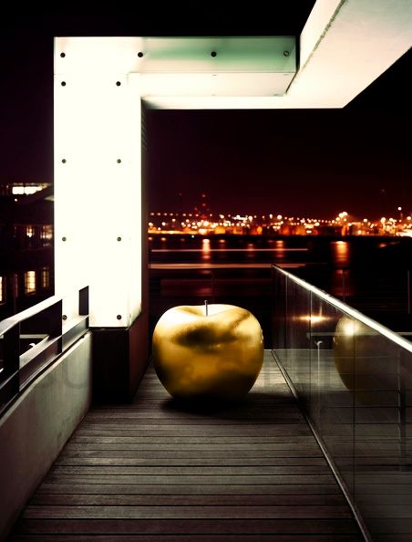 Gold plated Apple Medium