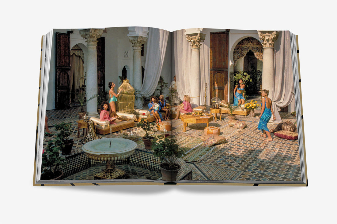Coffee table book  JAMES BOND DESTINATIONS