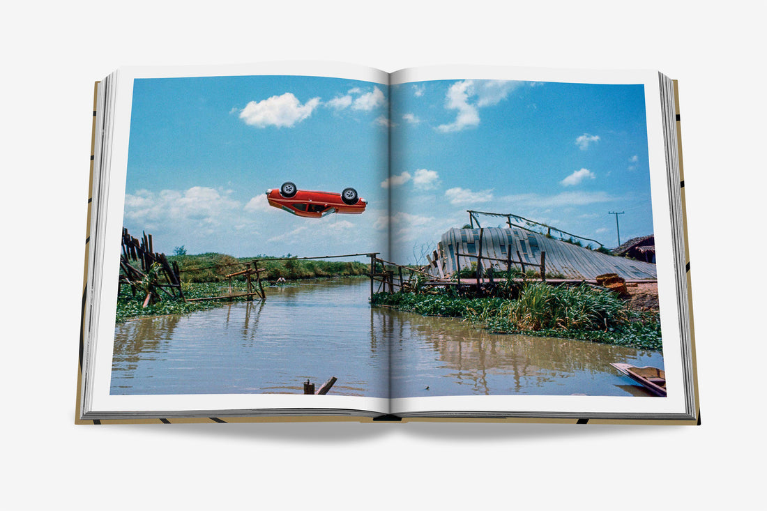 Coffee table book  JAMES BOND DESTINATIONS