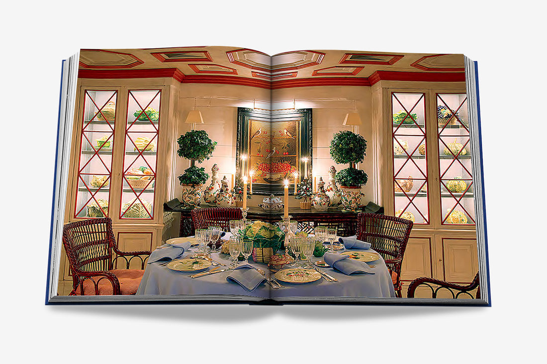 Valentino: At the Emperor's Table