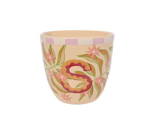 S letter cup