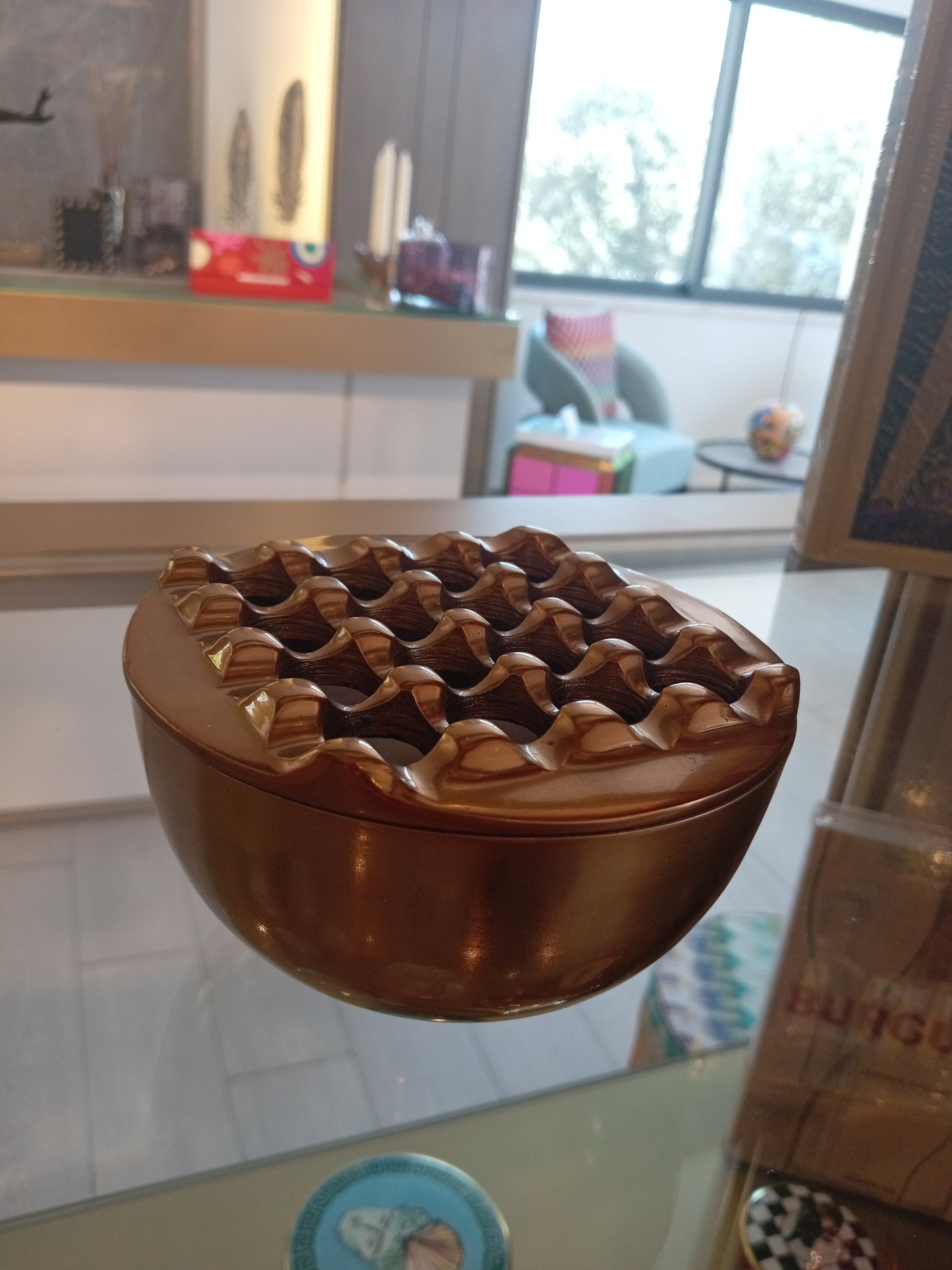 Small square in circle ashtray