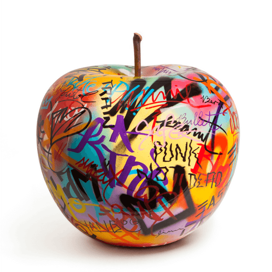 medium plus graffiti apple